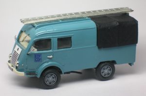 Renault Galion 4x4 Sinpar bâché